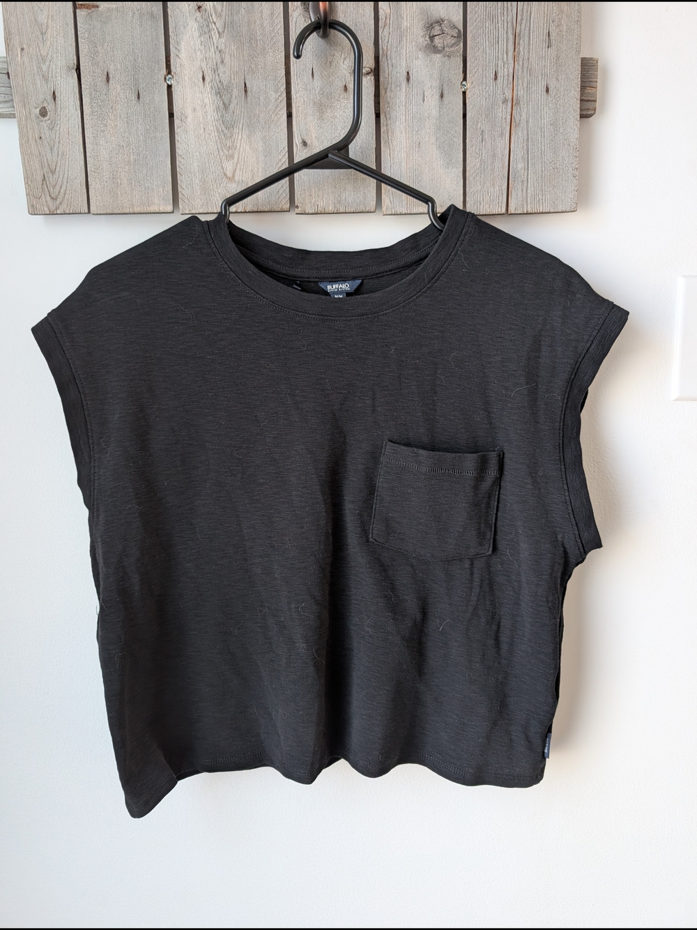 Buffalo David Bitton Black Cropped Sleeve Pocket Tee